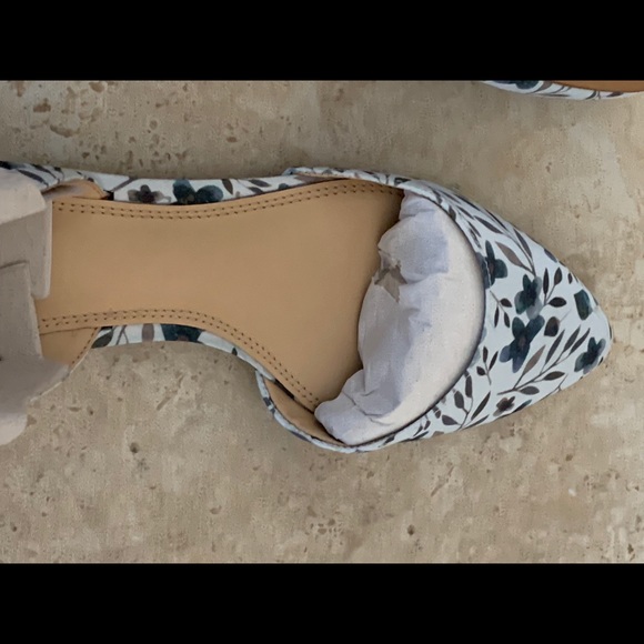 Gianni Bini Sandals New - Picture 3 of 8